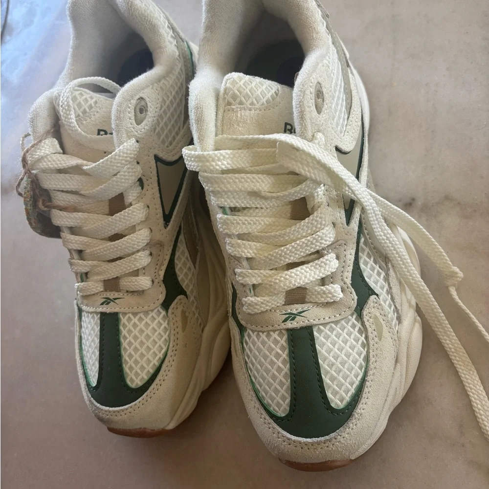 Reebok Cream and Green Athletic Shoes - Picture 6 of 6